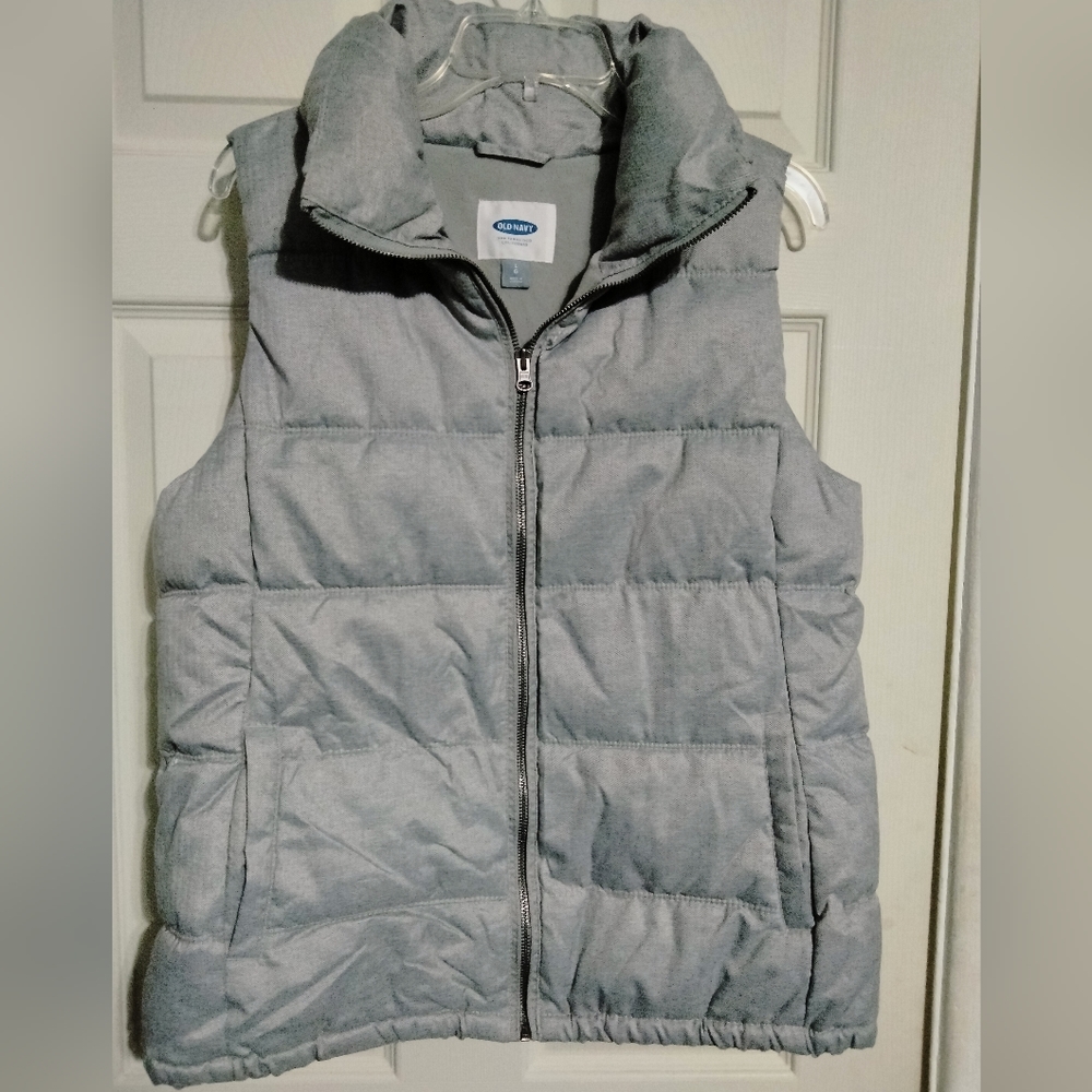 Women's Old Navy Gray Puffer Vest